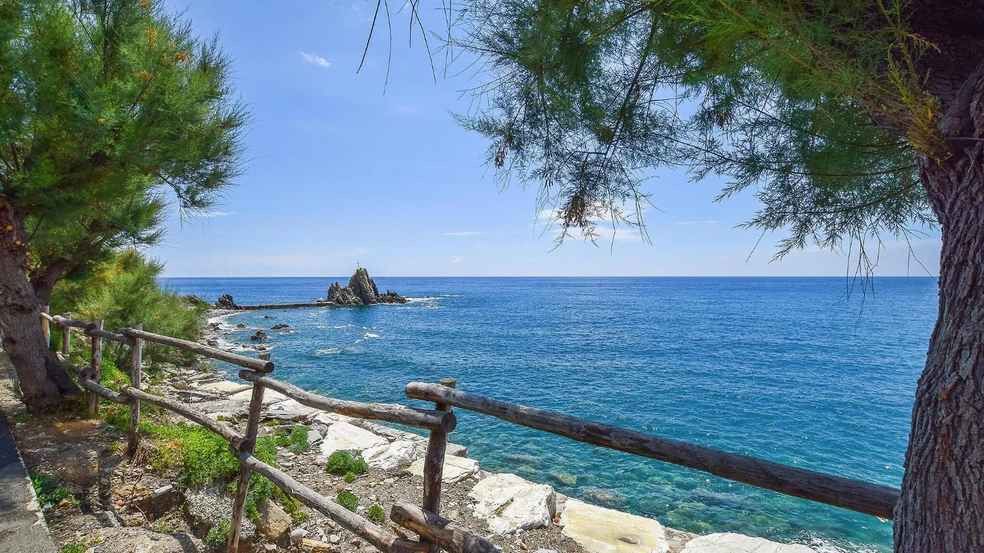 Lovely Apartment In Deiva Marina With Kitchen Italy