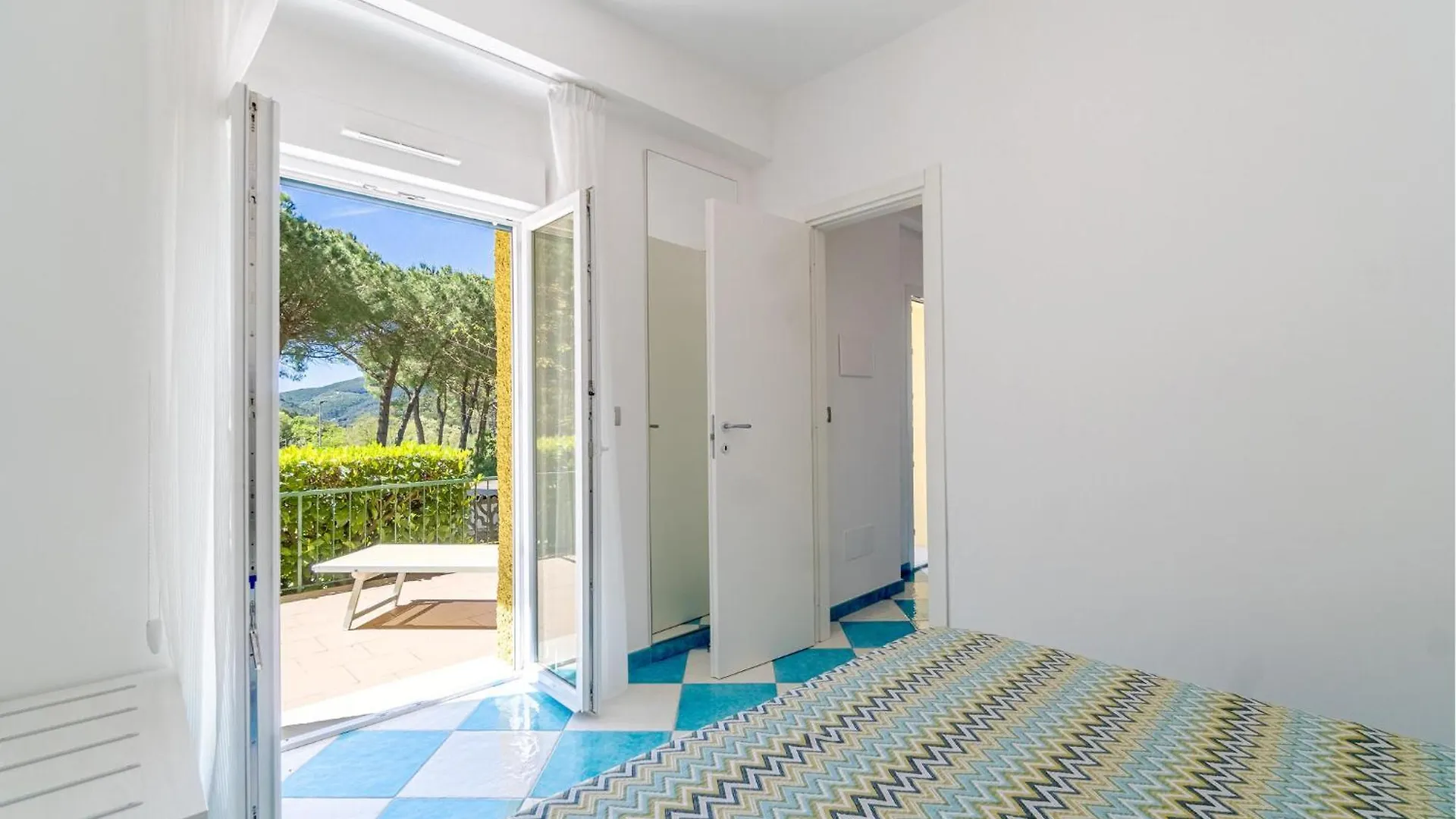 Lovely Apartment In Deiva Marina With Kitchen Italy