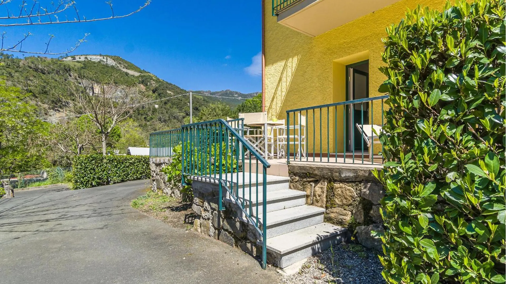 Lovely Apartment In Deiva Marina With Kitchen
